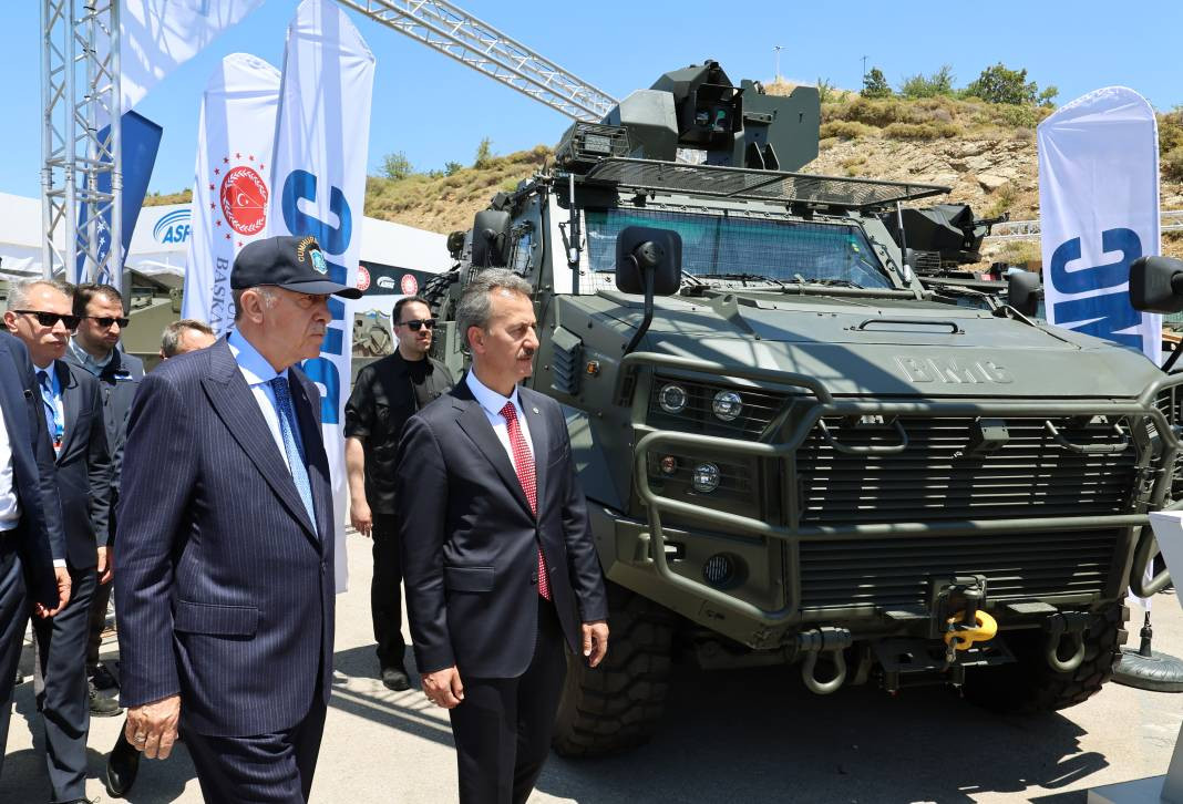 Erdoğan Savunma Sanayii Fuarı'nı gezdi - Resim: 15